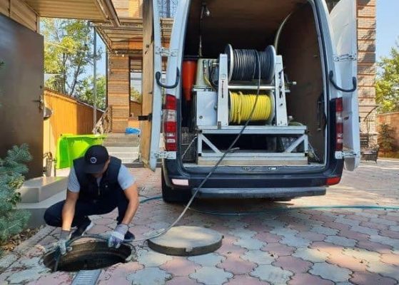 Прочистка дренажных труб в частном доме