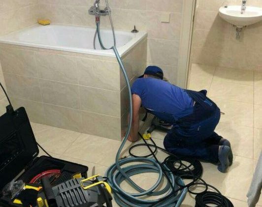 Прочистка канализации в ванной комнате