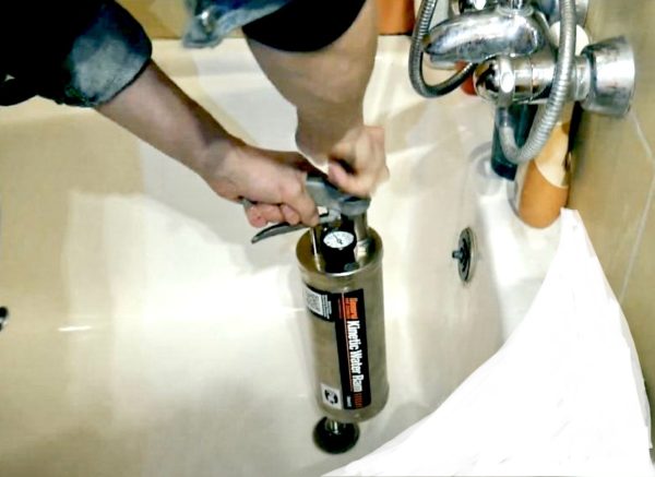 пневматическая прочистка засора