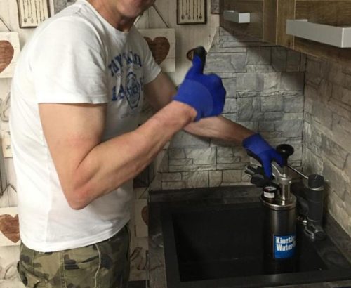 Пробивка засора раковины гидроударом