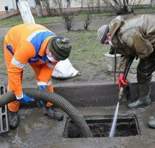 Прочистка и откаччка ливневки